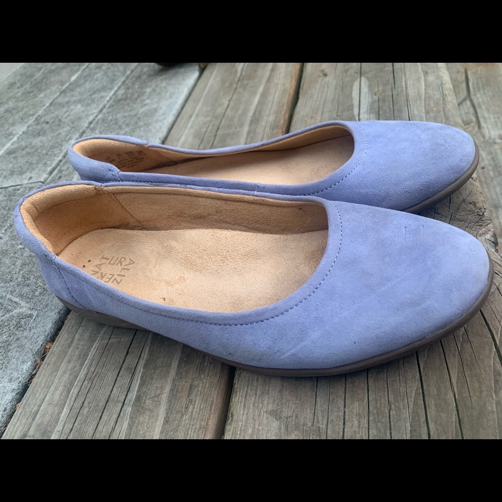 Naturalizer periwinkle flats
